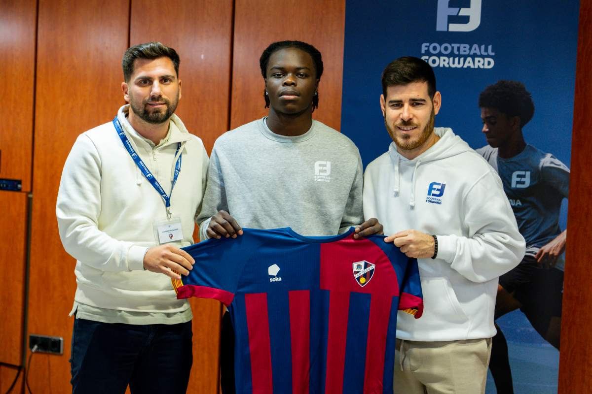 Cómo convertirse en futbolista profesional en España: Caminos reales y oportunidades en 2026 Football Forward